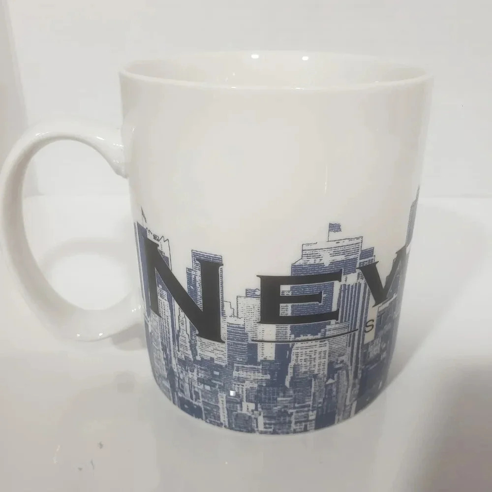 2002 Starbucks Barista Skyline Series Large New York Coffee Mug .